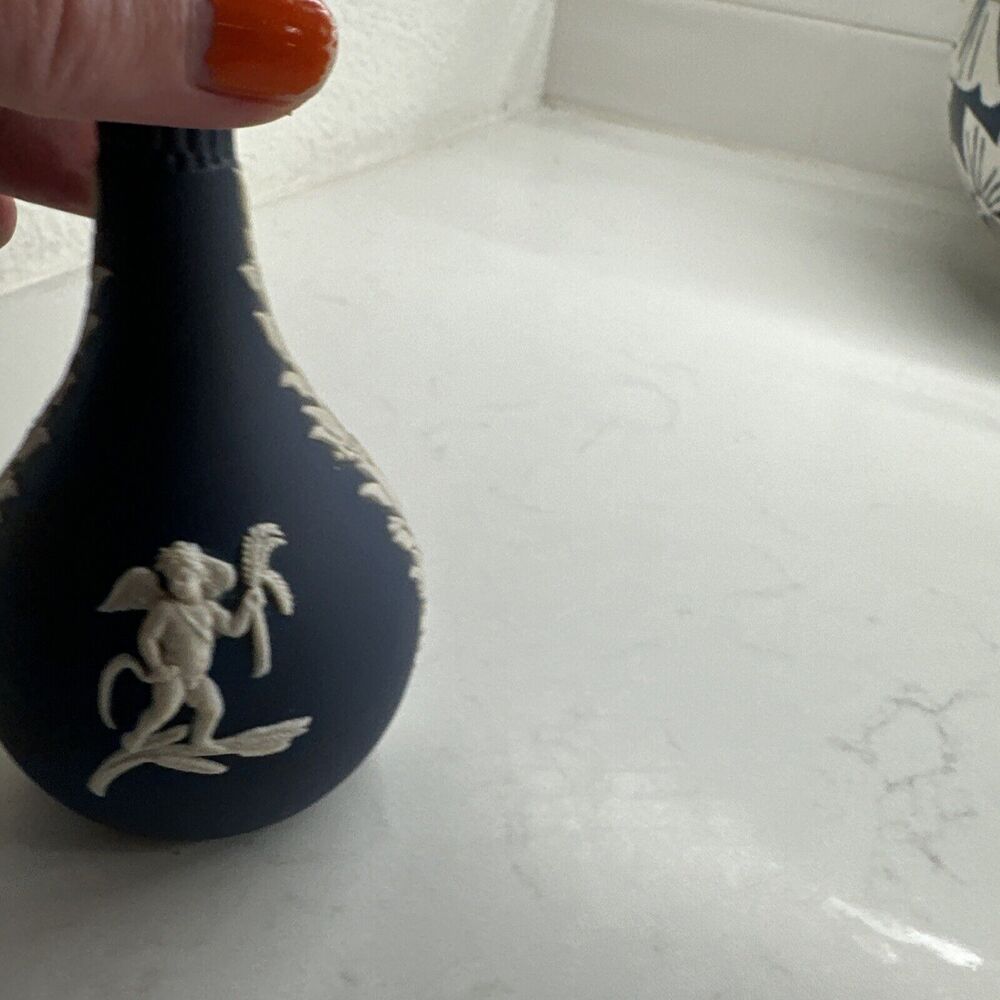 Antique Wedgwood Jasperware Bud Vase in Portland Blue and Cream (5") England - Picture 6 of 13